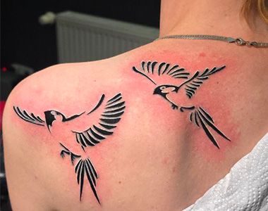 Tätowierung Frau Rücken 