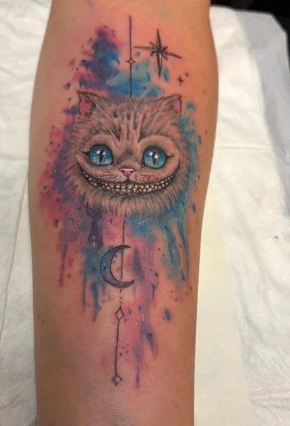 Buntes Katzenmotiv – Tattoo von Nancy bei Gestochen Scharf