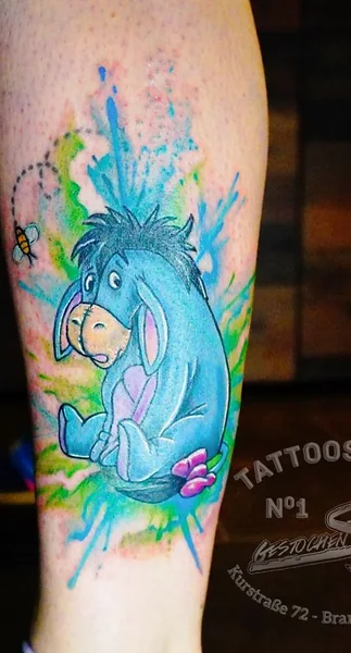 Buntes Esel-Motiv mit Farbspritzern – Tattoo von Stephan bei Gestochen Scharf