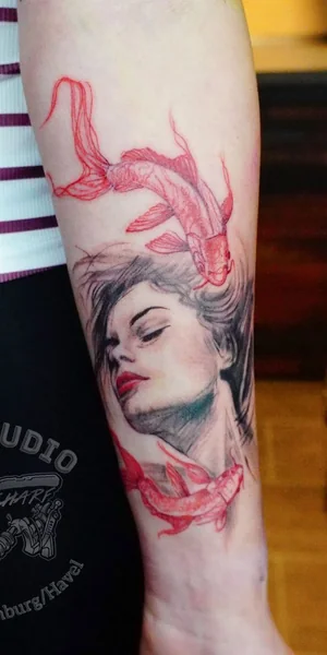 Frauenporträt mit roten Akzenten – Tattoo von Stephan bei Gestochen Scharf